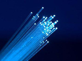 康宁光纤荣获技术与工程艾美奖 光纤电缆技术的光影传奇